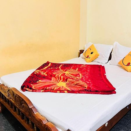 Hk Residency Hotel Мисор Екстериор снимка