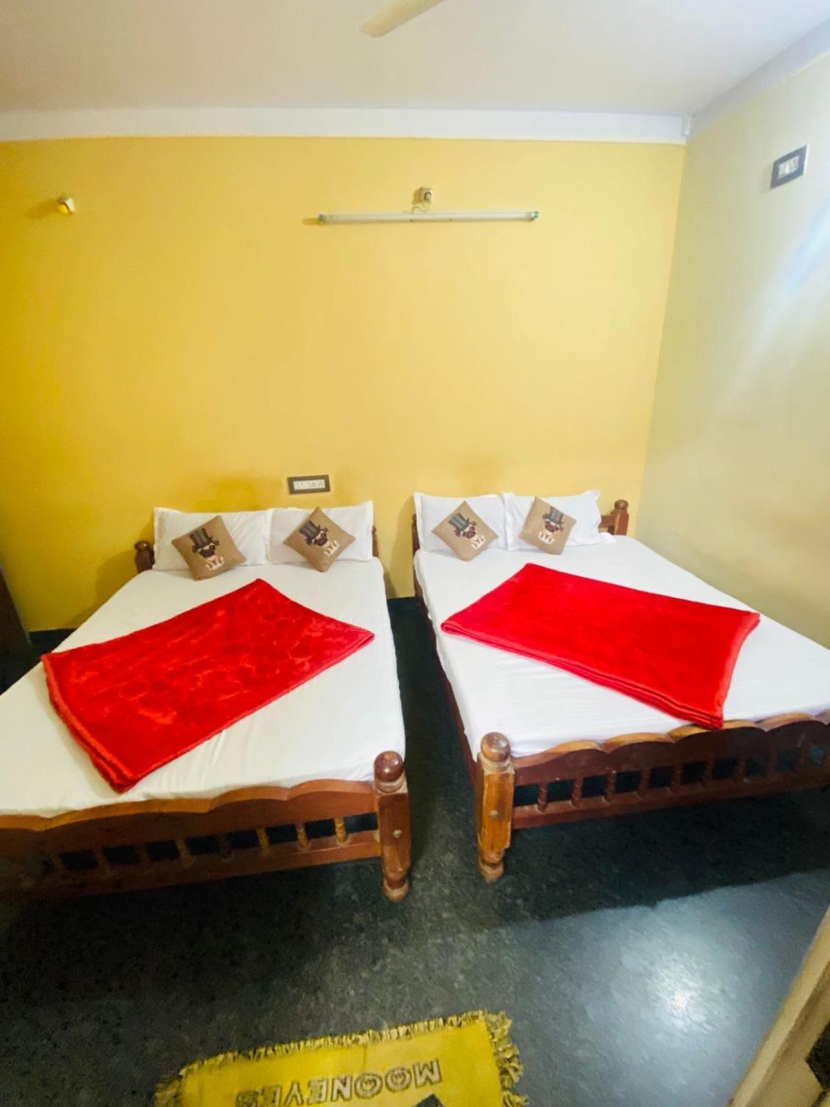 Hk Residency Hotel Мисор Екстериор снимка