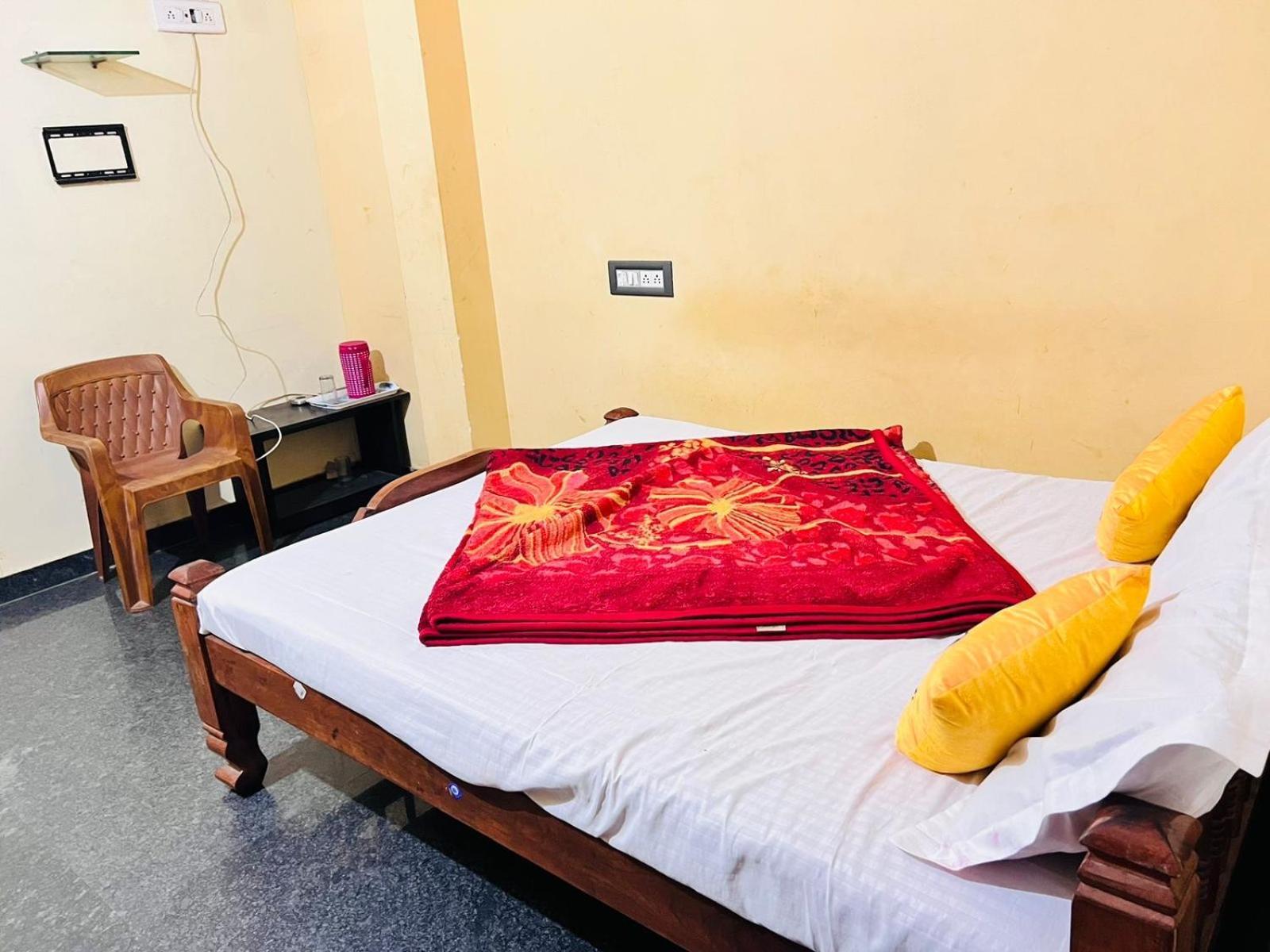 Hk Residency Hotel Мисор Екстериор снимка